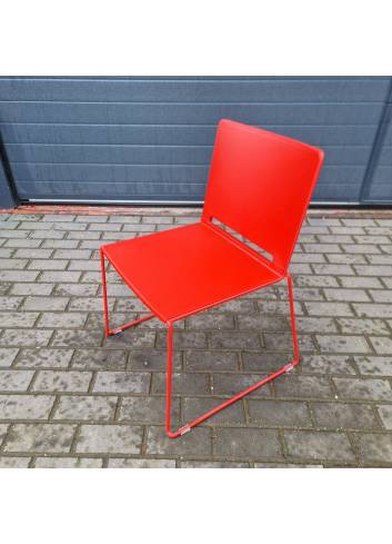 chaise empilable - Filo rouge